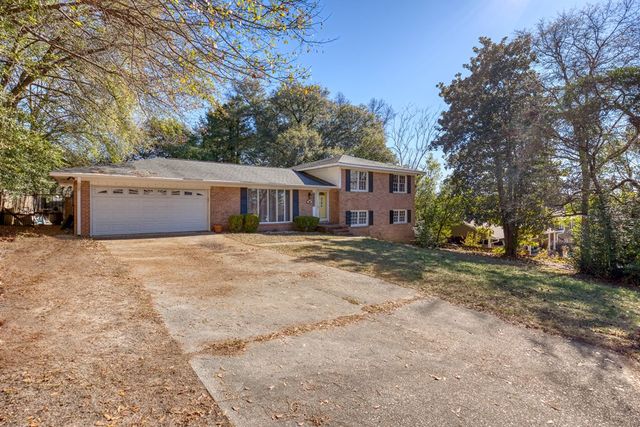 2006 Carriage Drive, Phenix City, AL 36867