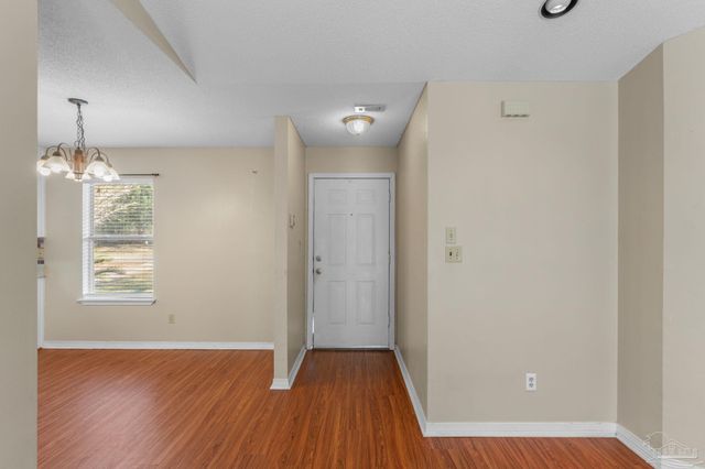 524 Greenberry Dr, Cantonment, FL 32533