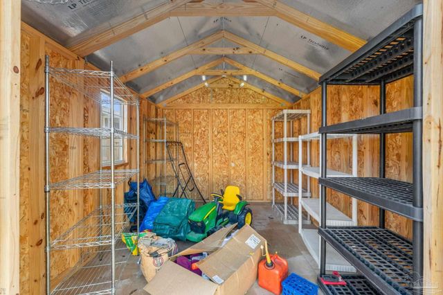 524 Greenberry Dr, Cantonment, FL 32533