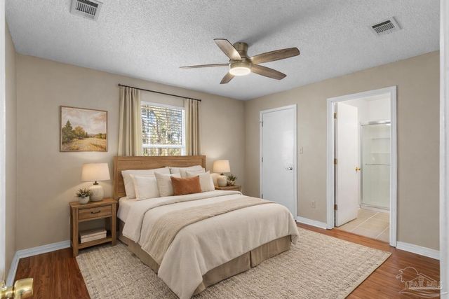 524 Greenberry Dr, Cantonment, FL 32533