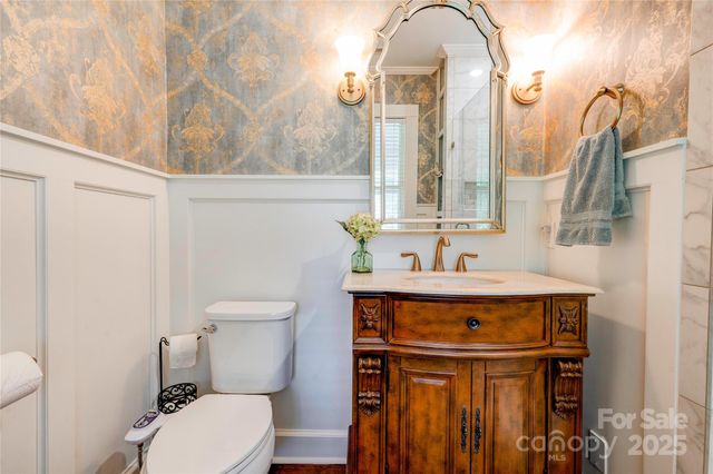 110 N Gaston Street, Kings Mountain, NC 28086