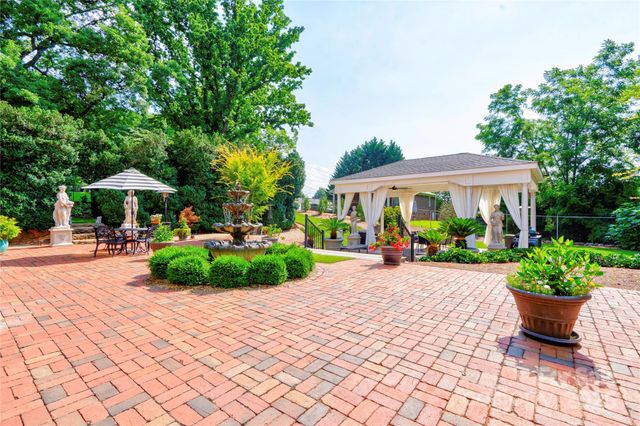 110 N Gaston Street, Kings Mountain, NC 28086