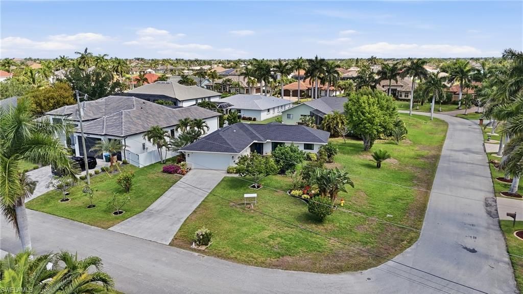 2501 SW 52nd TER, CAPE CORAL, FL 33914 — photo 3