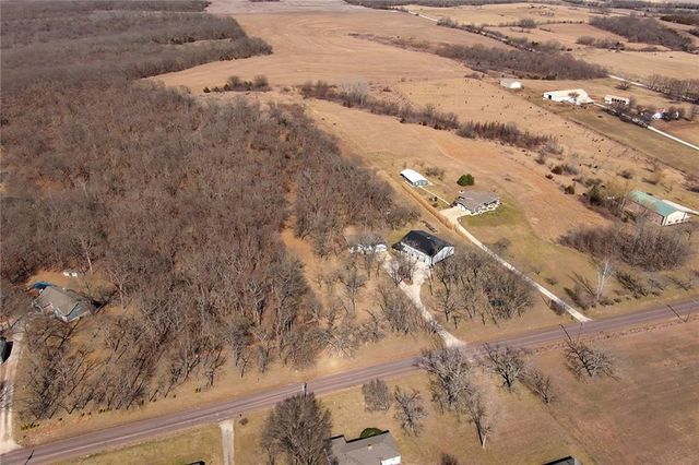 19750 Stranger Road, Leavenworth, KS 66048