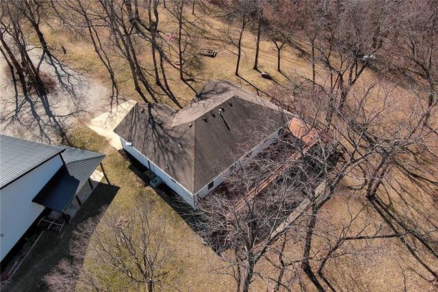 19750 Stranger Road, Leavenworth, KS 66048