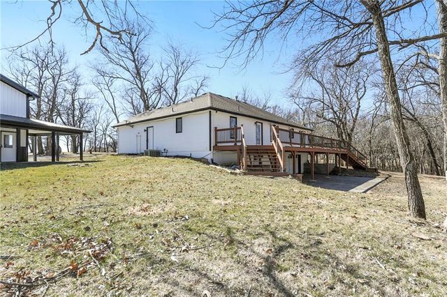 19750 Stranger Road, Leavenworth, KS 66048