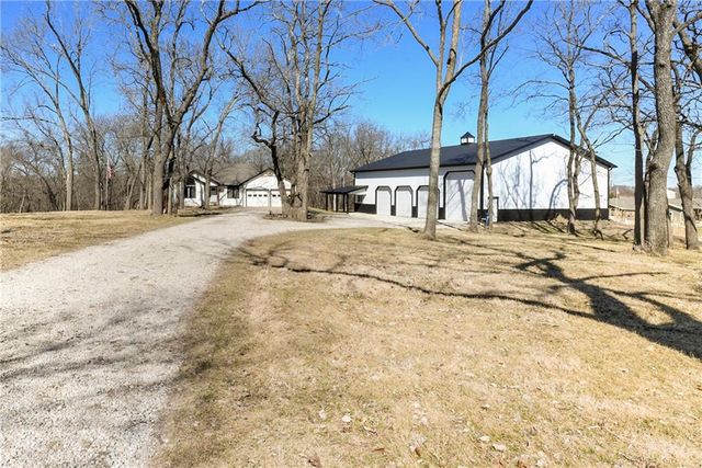 19750 Stranger Road, Leavenworth, KS 66048