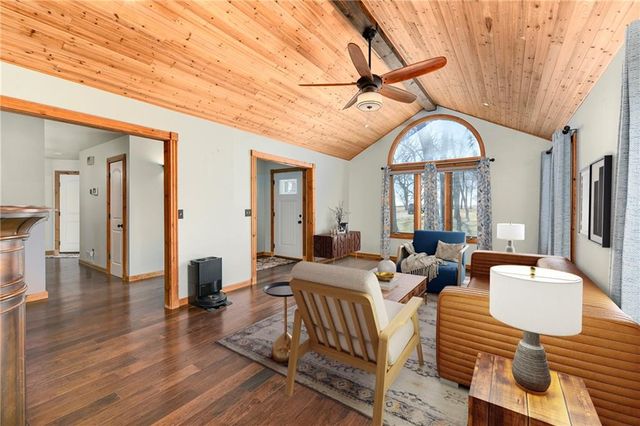 19750 Stranger Road, Leavenworth, KS 66048