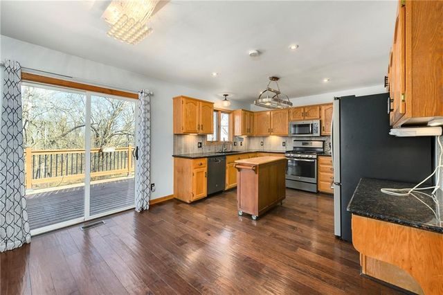 19750 Stranger Road, Leavenworth, KS 66048