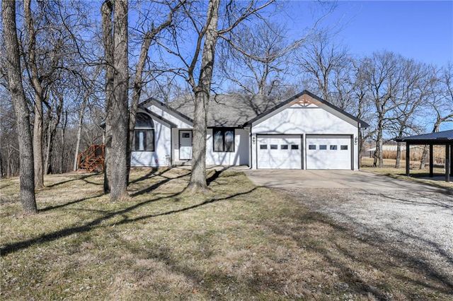 19750 Stranger Road, Leavenworth, KS 66048