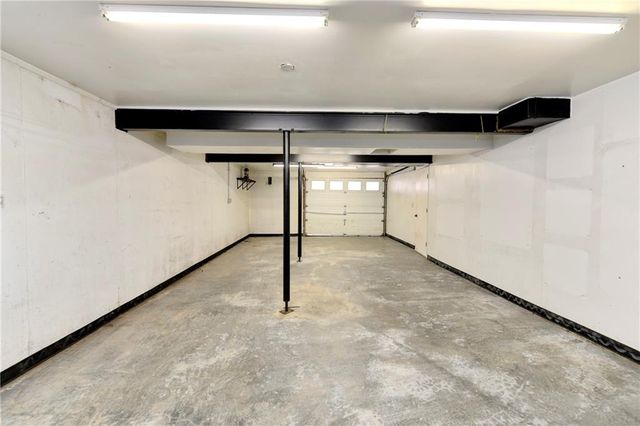 19750 Stranger Road, Leavenworth, KS 66048