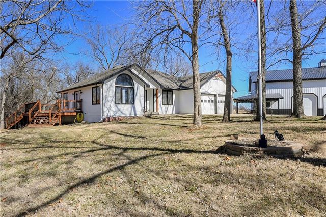 19750 Stranger Road, Leavenworth, KS 66048