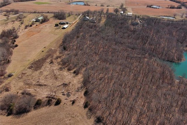 19750 Stranger Road, Leavenworth, KS 66048