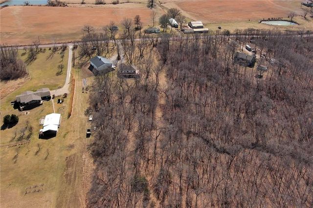 19750 Stranger Road, Leavenworth, KS 66048