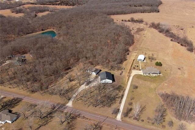 19750 Stranger Road, Leavenworth, KS 66048