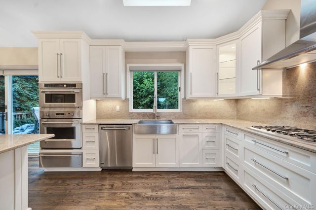 1499 Eric Lane, East Meadow, NY 11554