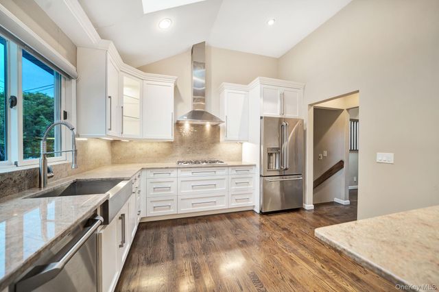 1499 Eric Lane, East Meadow, NY 11554
