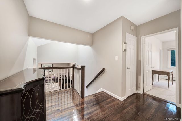 1499 Eric Lane, East Meadow, NY 11554