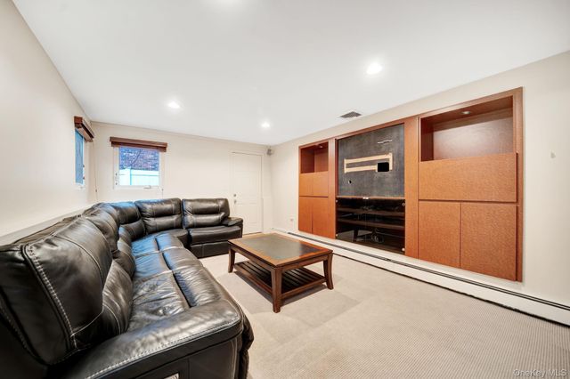 1499 Eric Lane, East Meadow, NY 11554