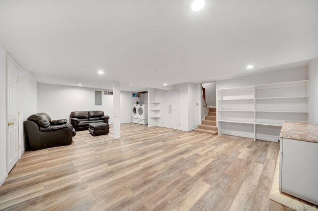 1499 Eric Lane, East Meadow, NY 11554