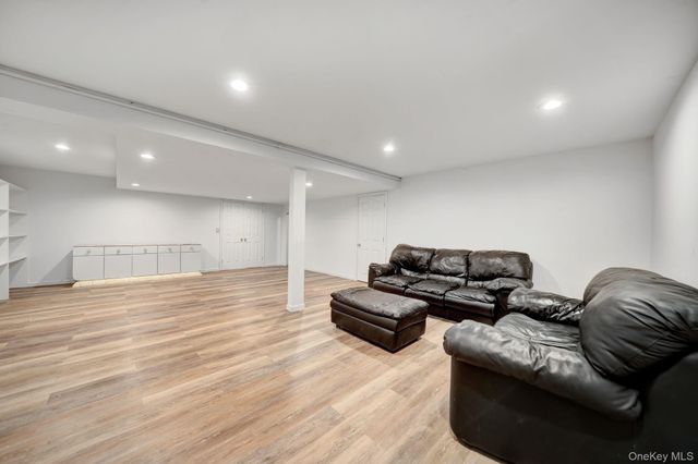 1499 Eric Lane, East Meadow, NY 11554