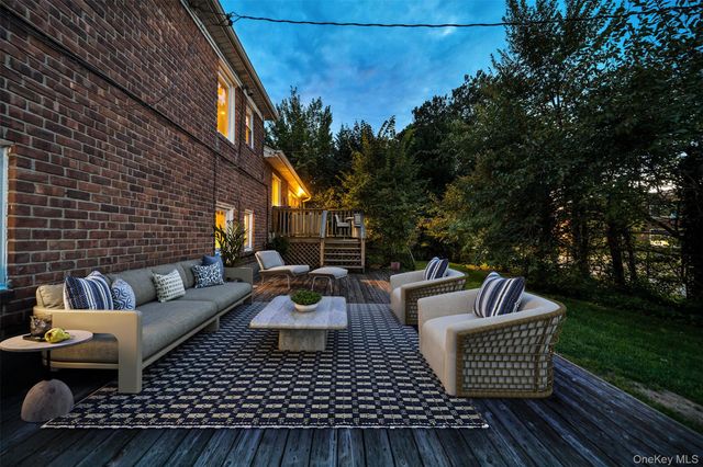 1499 Eric Lane, East Meadow, NY 11554