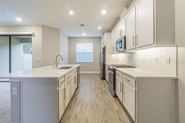 5062 SAN MARTINO DRIVE, Wesley Chapel, FL 33543