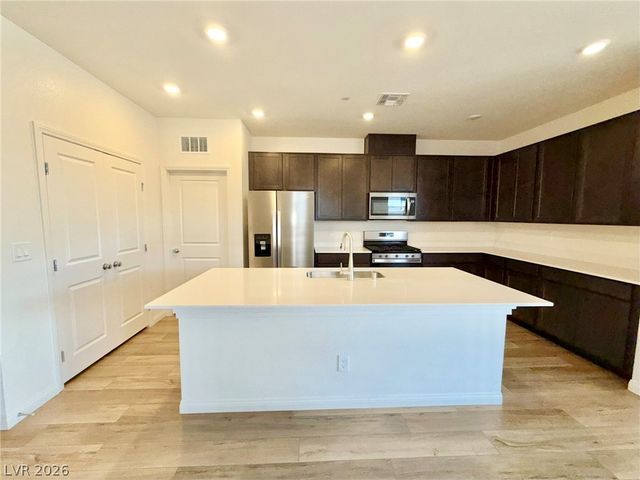 728 Wild Highlands Lane, Henderson, NV 89015