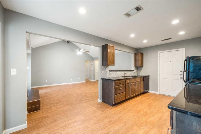 16336 Edgemere DR, Pflugerville, TX 78660