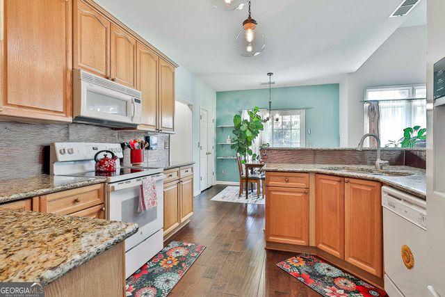 145 Pine Crescent, Newnan, GA 30265