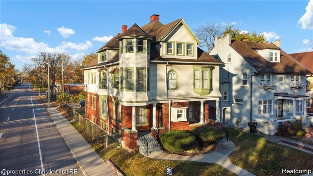 2405 Field 3rd Floor Street, Detroit, MI 48214