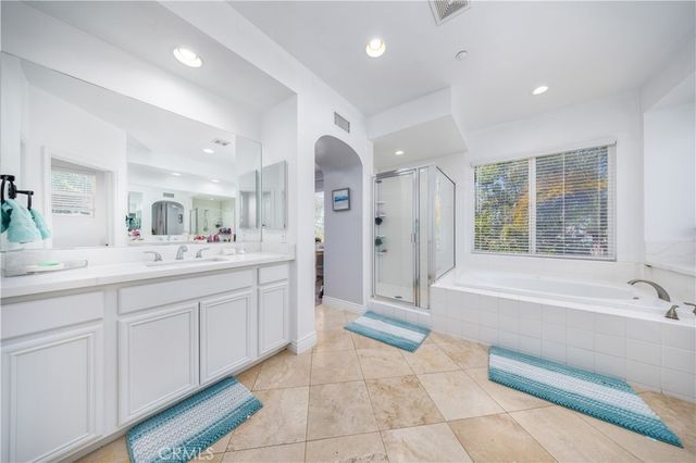 5457 Martingale Way, Fontana, CA 92336