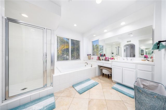 5457 Martingale Way, Fontana, CA 92336