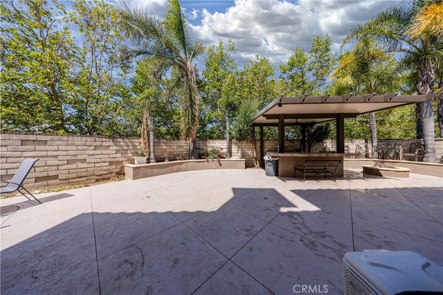 5457 Martingale Way, Fontana, CA 92336