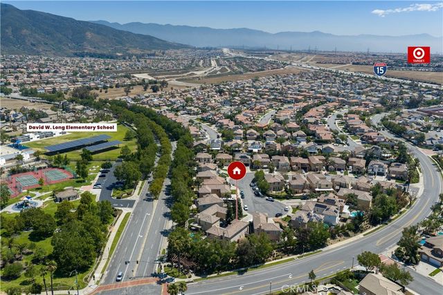 5457 Martingale Way, Fontana, CA 92336