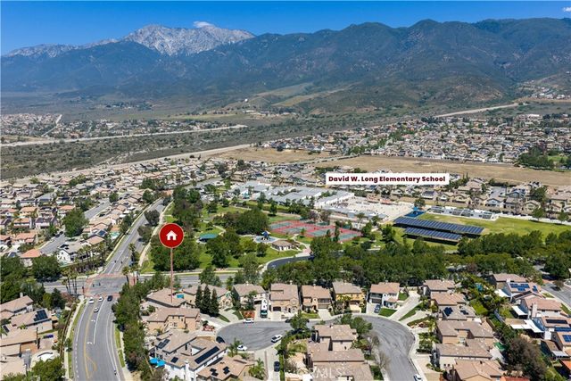 5457 Martingale Way, Fontana, CA 92336