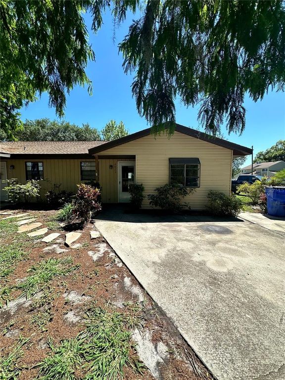 2623 LAKESHORE BOULEVARD, St Cloud, FL 34769