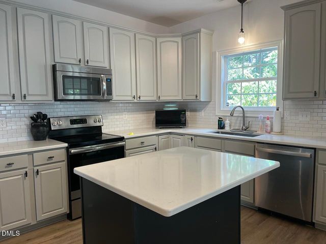 824 Stackhurst Way, Wake Forest, NC 27587