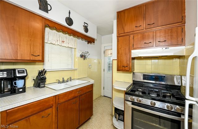 274 E Park Boulevard, Akron, OH 44305