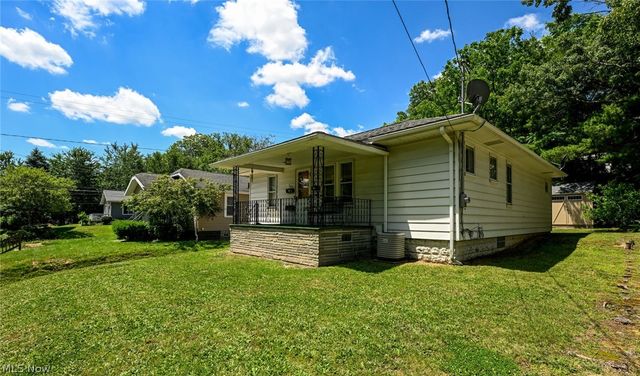 274 E Park Boulevard, Akron, OH 44305