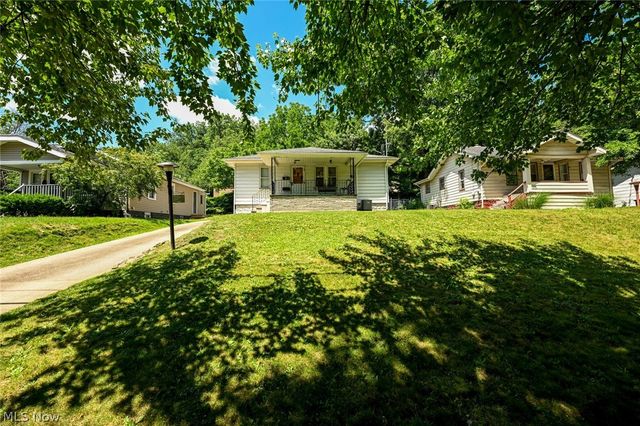 274 E Park Boulevard, Akron, OH 44305