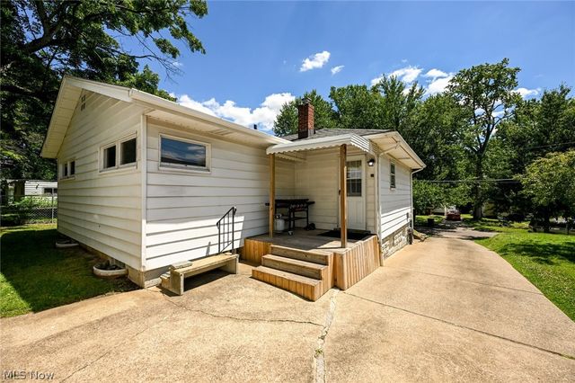 274 E Park Boulevard, Akron, OH 44305