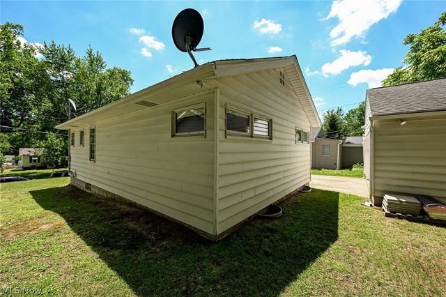 274 E Park Boulevard, Akron, OH 44305