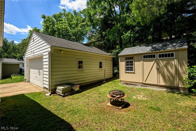 274 E Park Boulevard, Akron, OH 44305