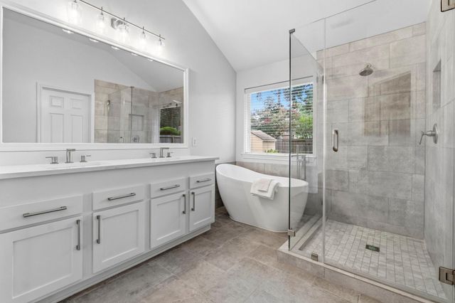 118 S Merryweather Circle, The Woodlands, TX 77384