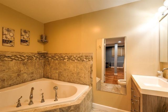 310 E Emma Avenue, Des Moines, IA 50315