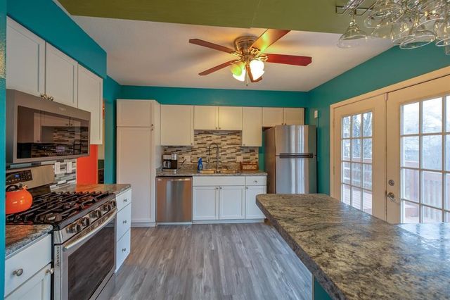 310 E Emma Avenue, Des Moines, IA 50315