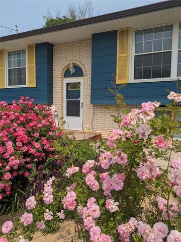 310 E Emma Avenue, Des Moines, IA 50315