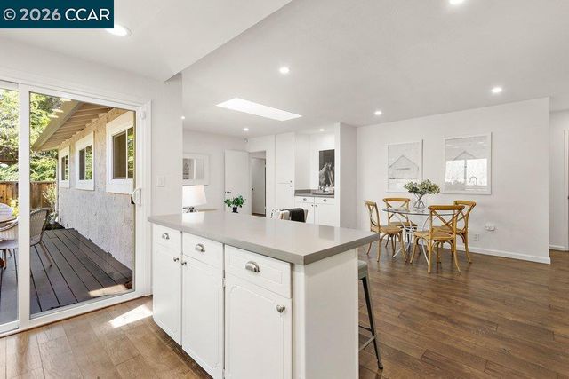 2144 Wilmington Dr, Walnut Creek, CA 94596