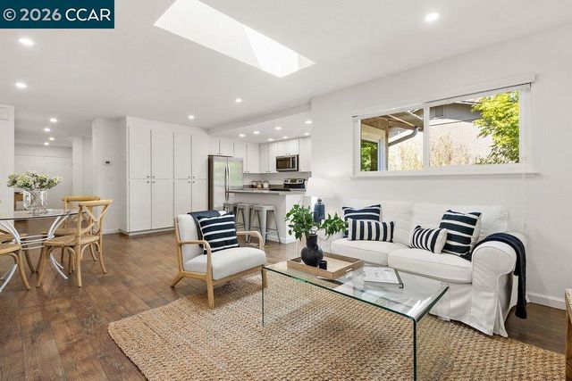 2144 Wilmington Dr, Walnut Creek, CA 94596
